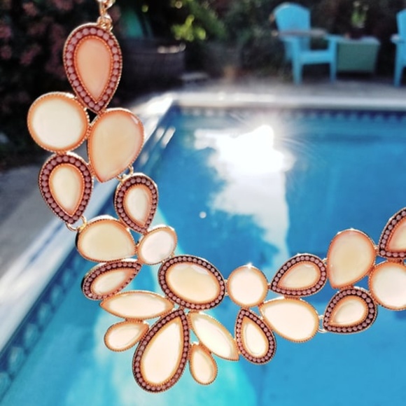 Modcloth Jewelry - Cascade Happy Teardrop Statement NECKLACE